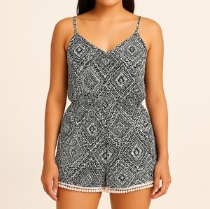 Aeropostale Black & White Sleeveless Romper S/P